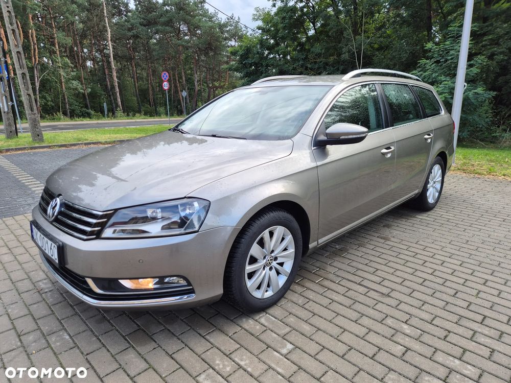 Volkswagen Passat 1.6 TDI Comfortline - 11