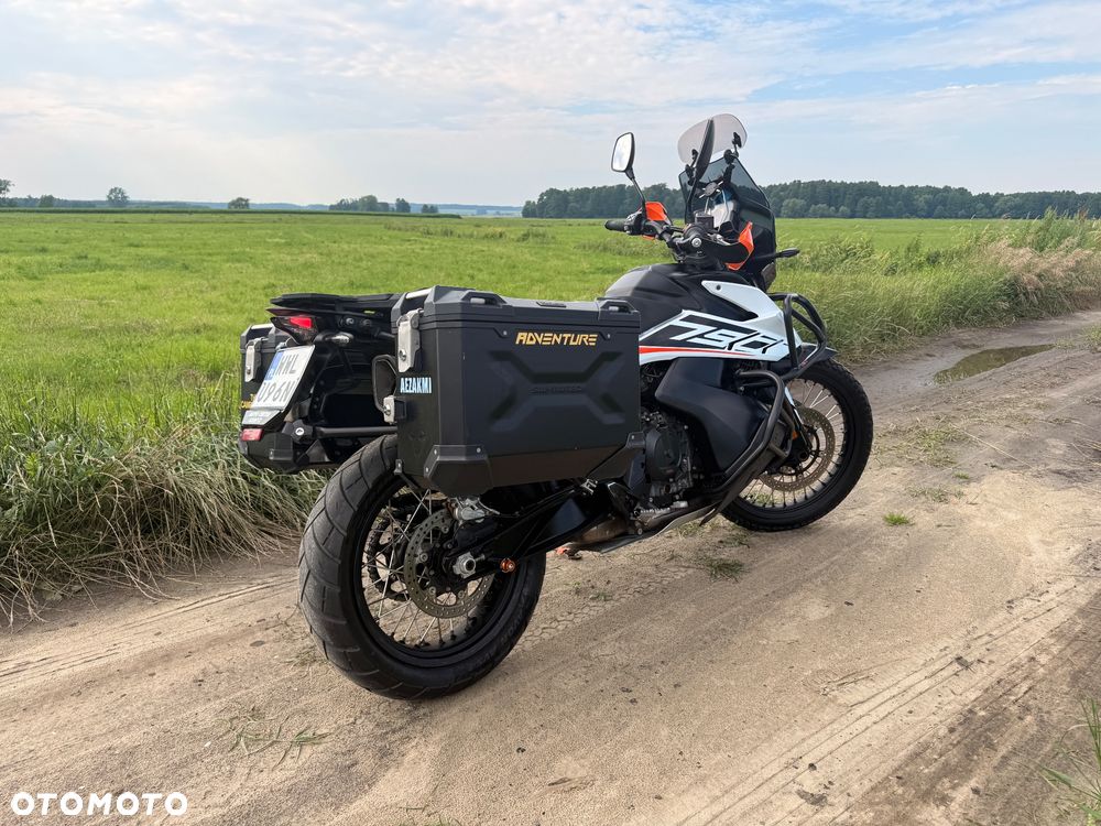 KTM Adventure 790 - 18
