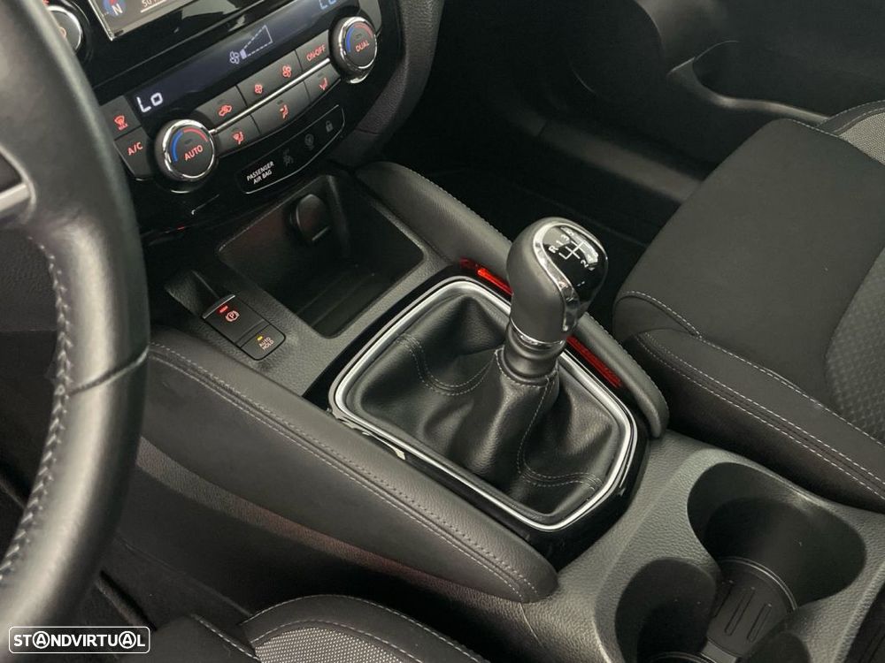 Nissan Qashqai 1.2 DIG-T Tekna Premium - 17