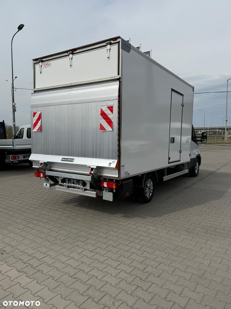 Iveco WYPRZEDAŻ ROKU ! GOTOWIEC OD RĘKI - BOGATE WYPOSAŻENIE DLA KIEROWCY - 7