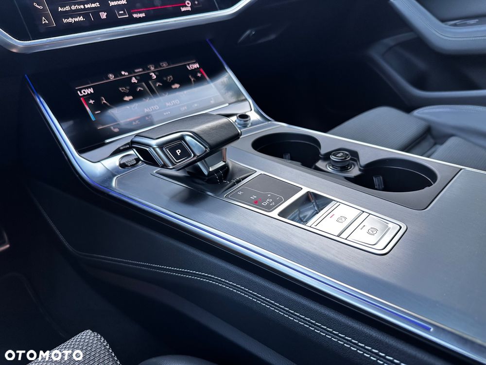 Audi A6 Avant 40 TDI S tronic S line - 37