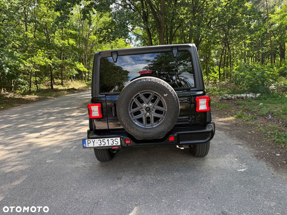 Jeep Wrangler Unlimited GME 2.0 Turbo Sahara - 3