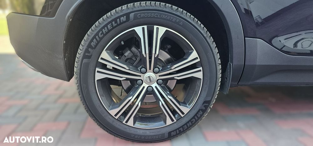 VOLVO XC40 2020 — imagine 3