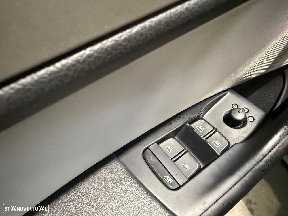 Audi Q3 2.0 TDI quattro S tronic - 19