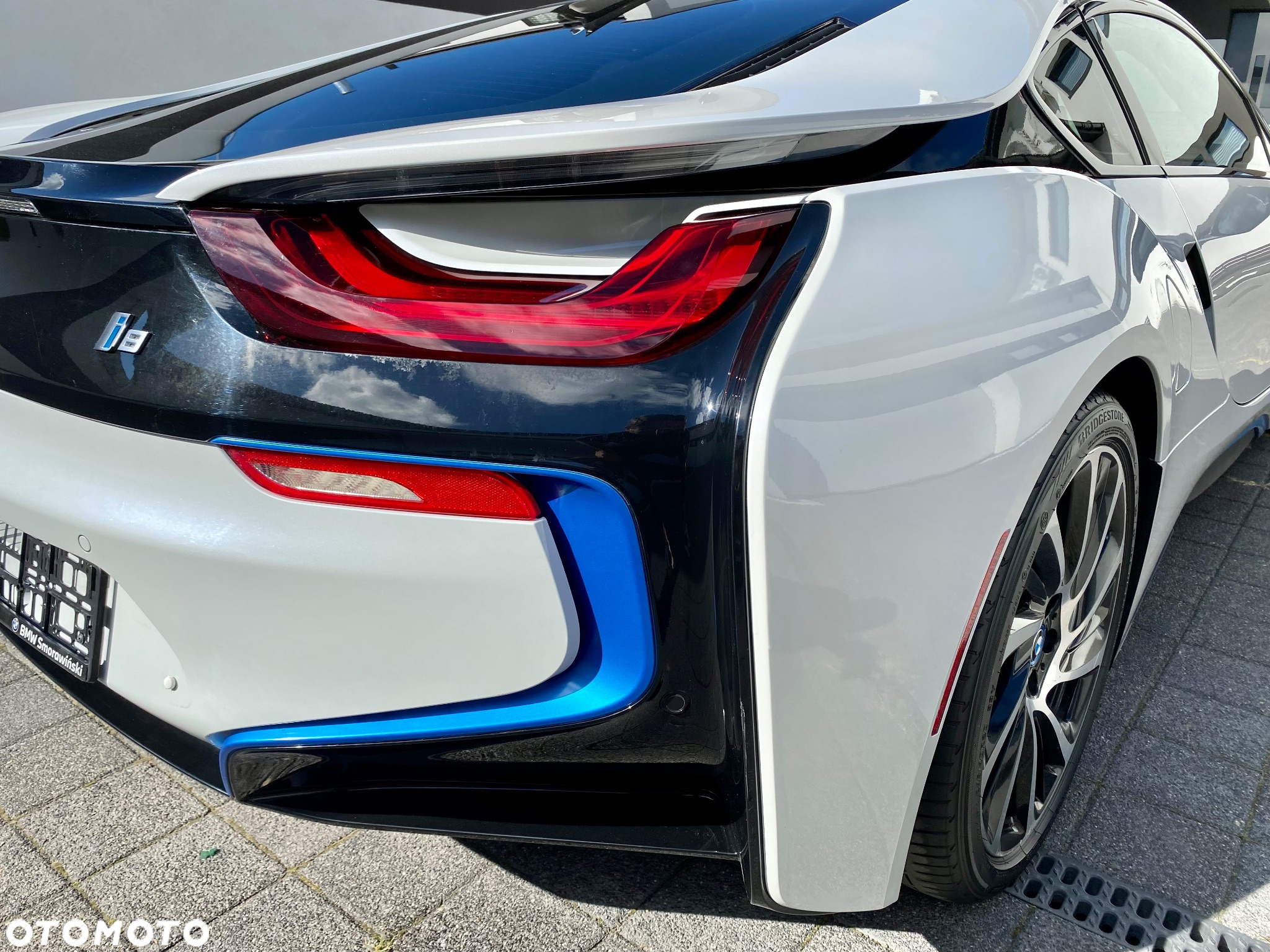 BMW i8 Standard - 16