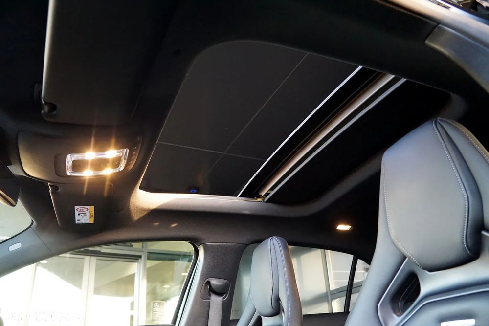 Mercedes-Benz Klasa A 45 S AMG 4-Matic 8G-DCT - 22