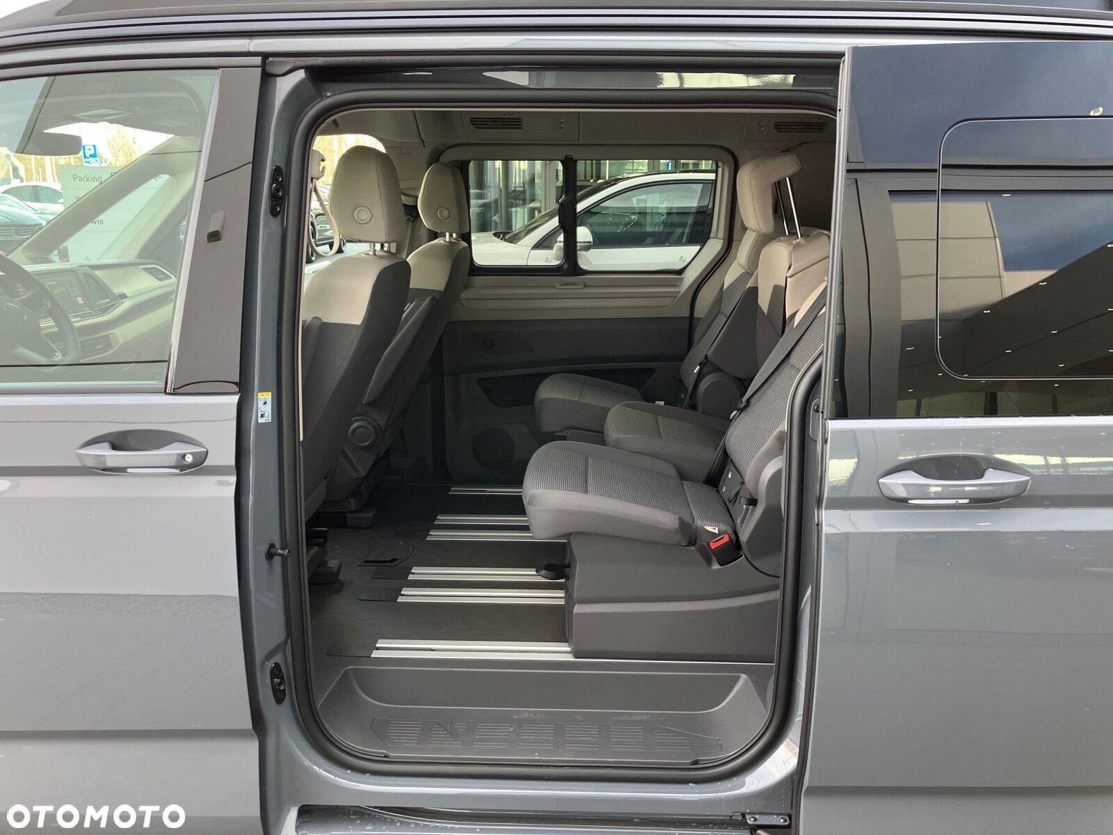 Volkswagen california Nowa California Beach silnik: 2,0 l TSI OPF 204 KM / skrzynia biegów: 7-biegowa DSG rozstaw osi: 3124 mm - 21