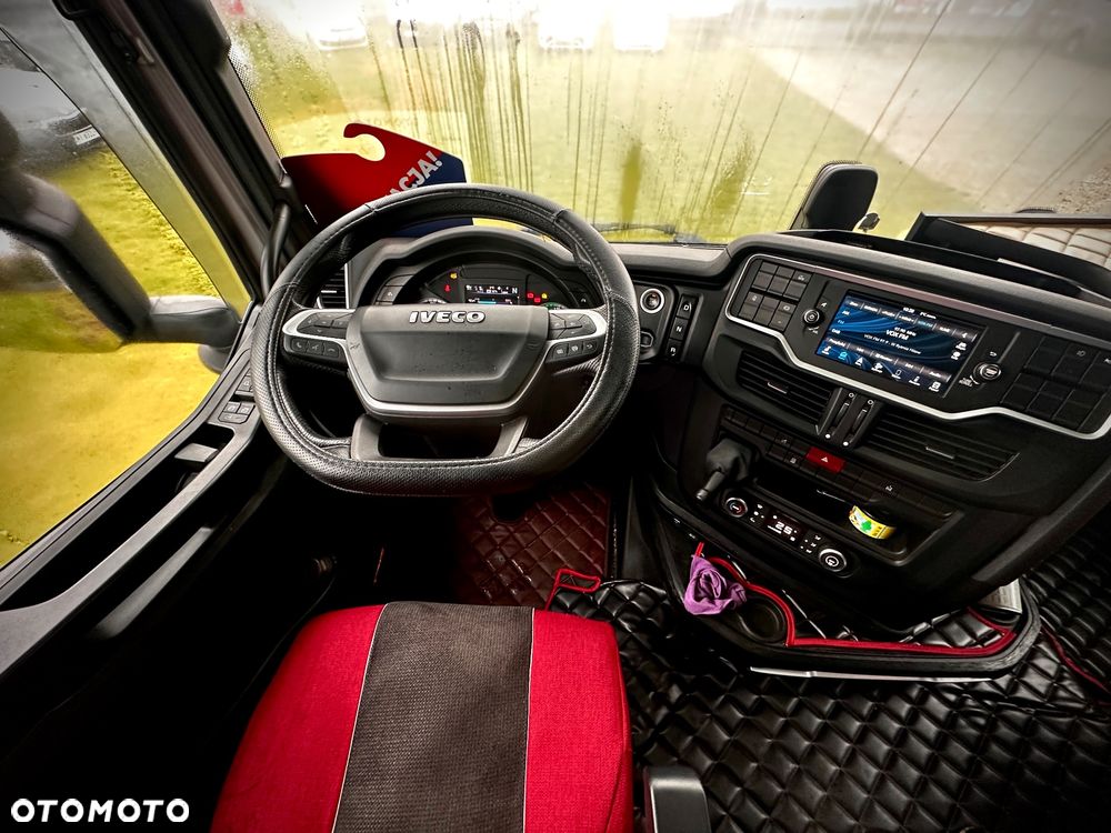 Iveco IVECO S-WAY 490 AS - 18