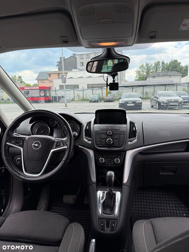 Opel Zafira - 11