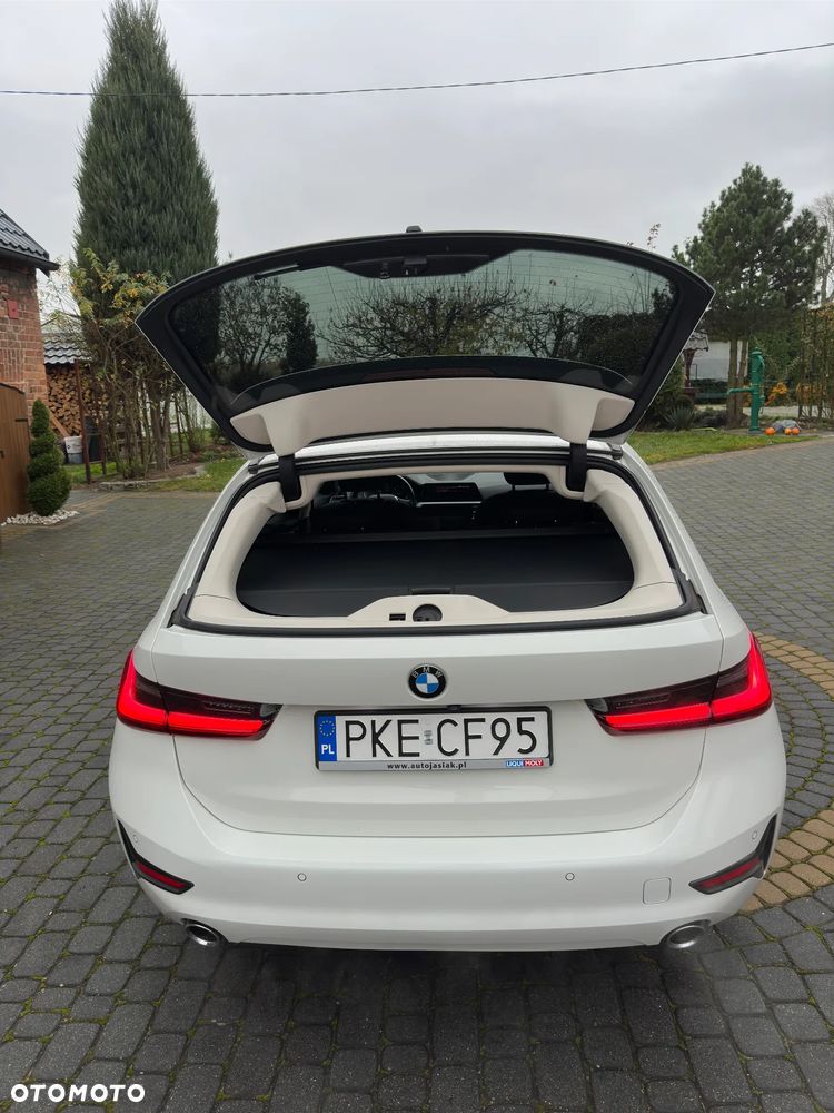 BMW Seria 3 318i Advantage - 5