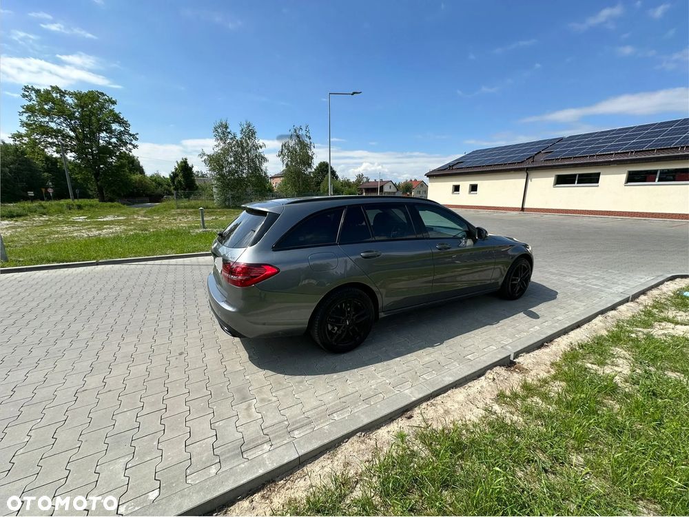 Mercedes-Benz Klasa C 220 d 4MATIC 9G-TRONIC - 9