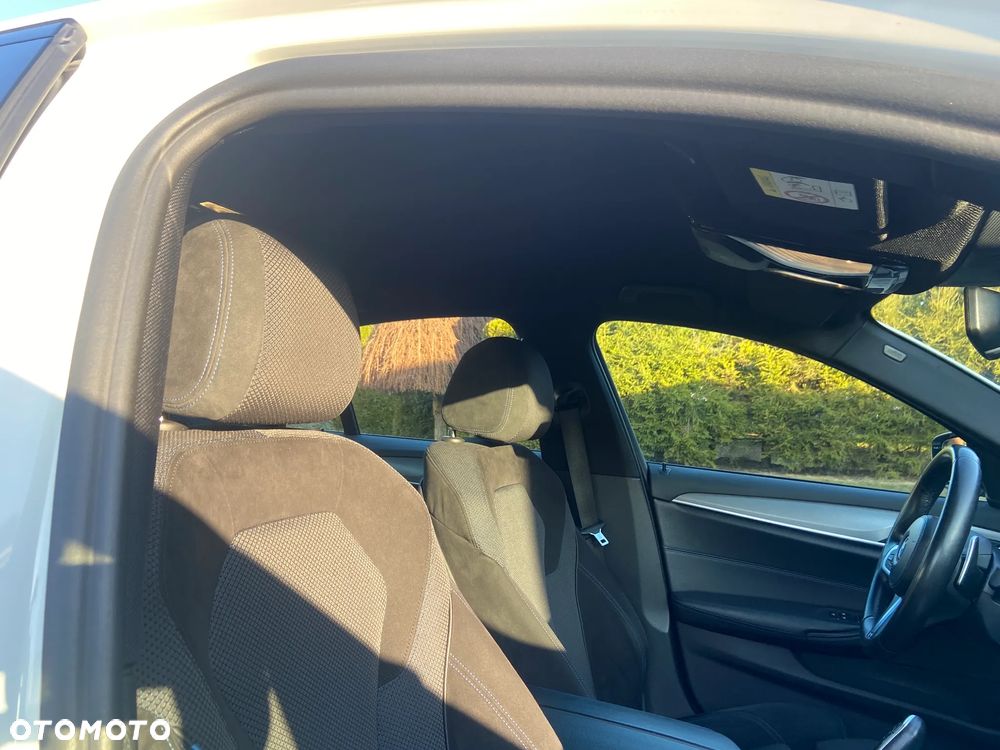 BMW Seria 5 520d xDrive - 7