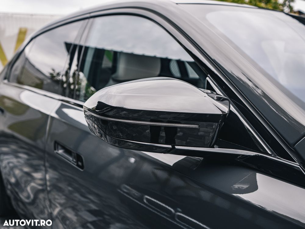 BMW M7 M760e xDrive AT PHEV - 18