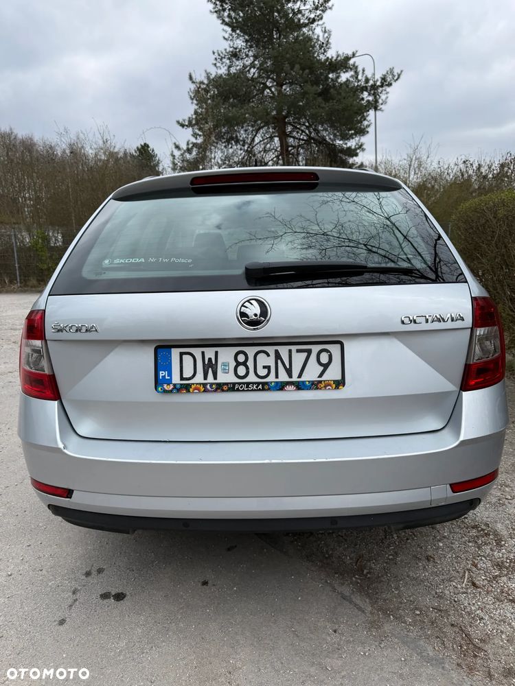 Skoda Octavia 1.6 TDI Ambition - 6