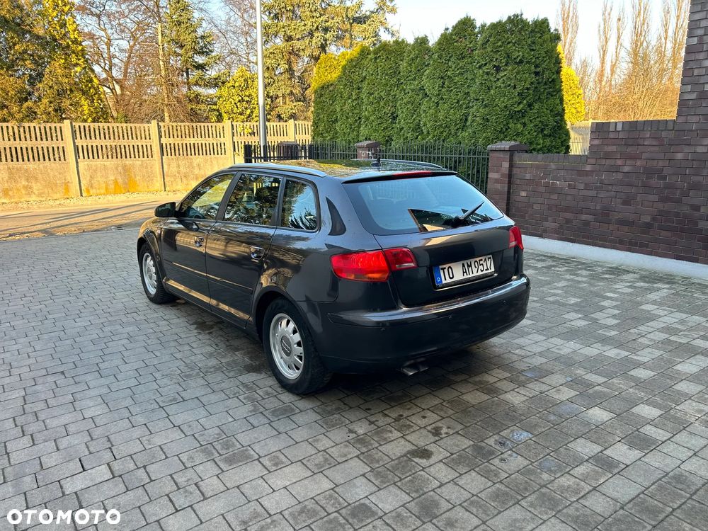 Audi A3 Sportback 2.0 TDI DPF (DSG) S tronic Ambiente - 4