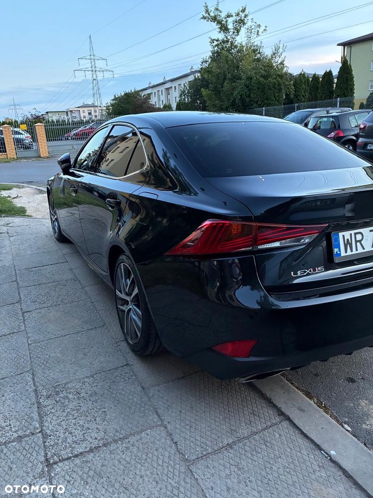Lexus IS 200t Elegance - 31