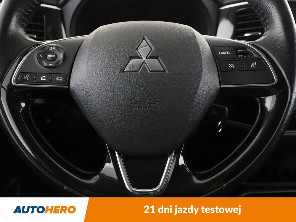 Mitsubishi Outlander - 18