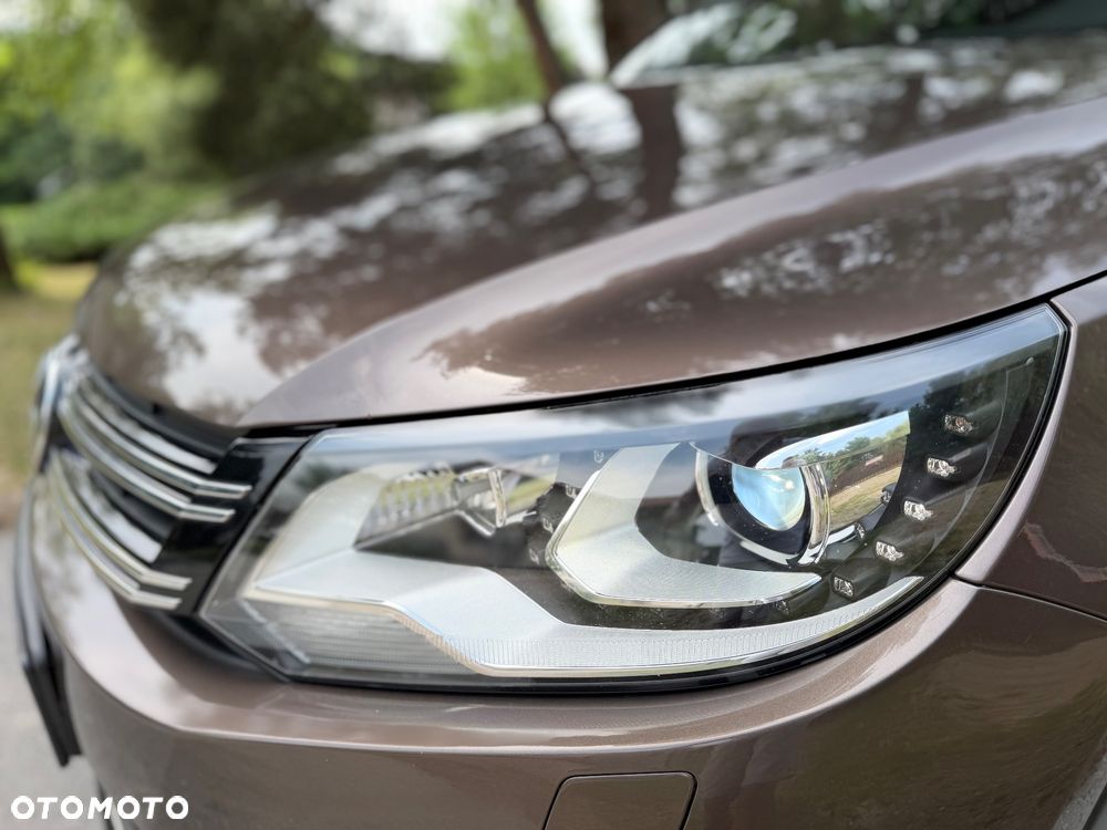 Volkswagen Tiguan 2.0 TDI R-Style - 33