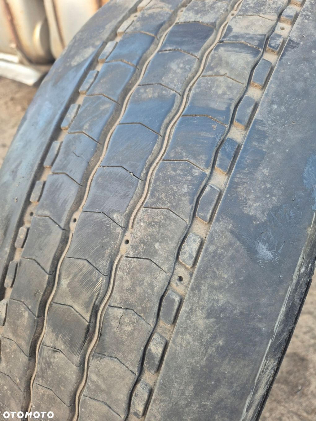 OPONA KOŁO MICHELIN X MULTI 285 70 R 19,5 6mm - 1