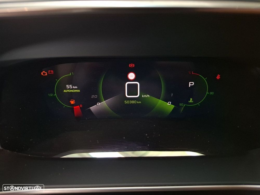 Peugeot 2008 1.2 PureTech GT EAT8 - 14