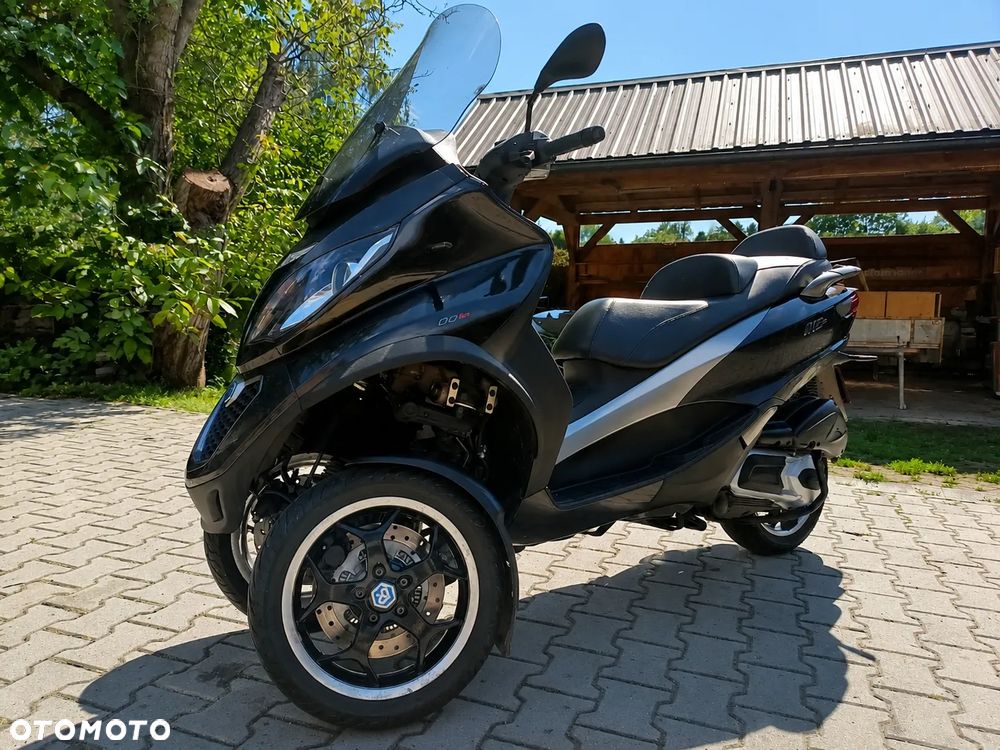 Piaggio MP-3 - 1