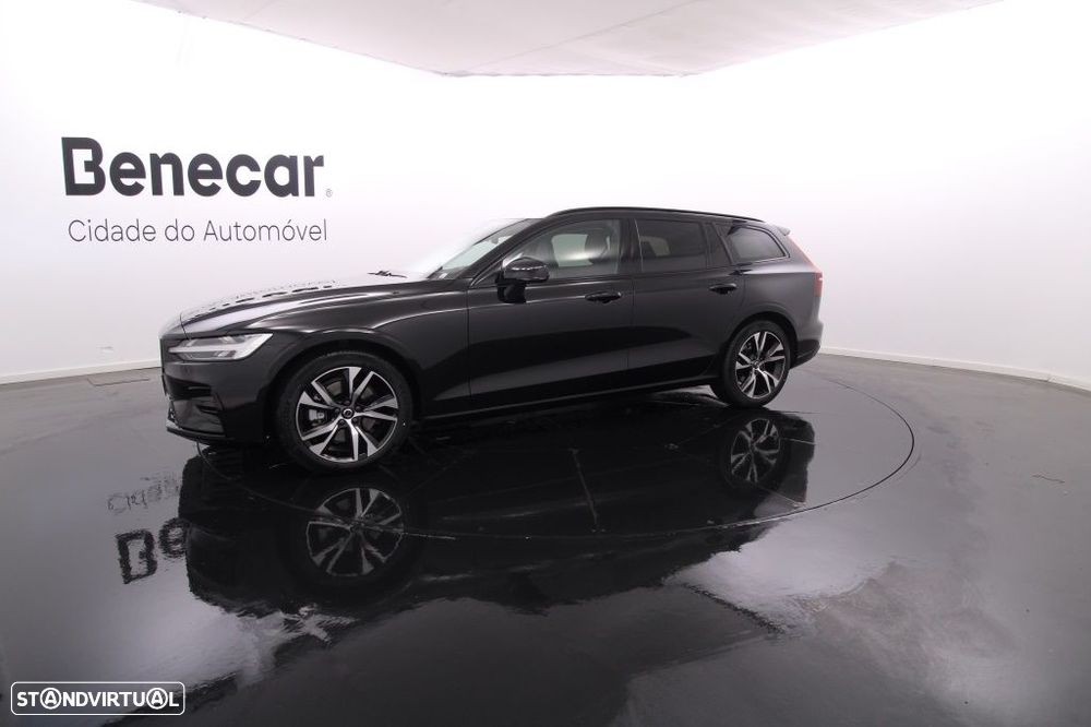 Volvo V60 2.0 B4 Plus Dark Auto - 3