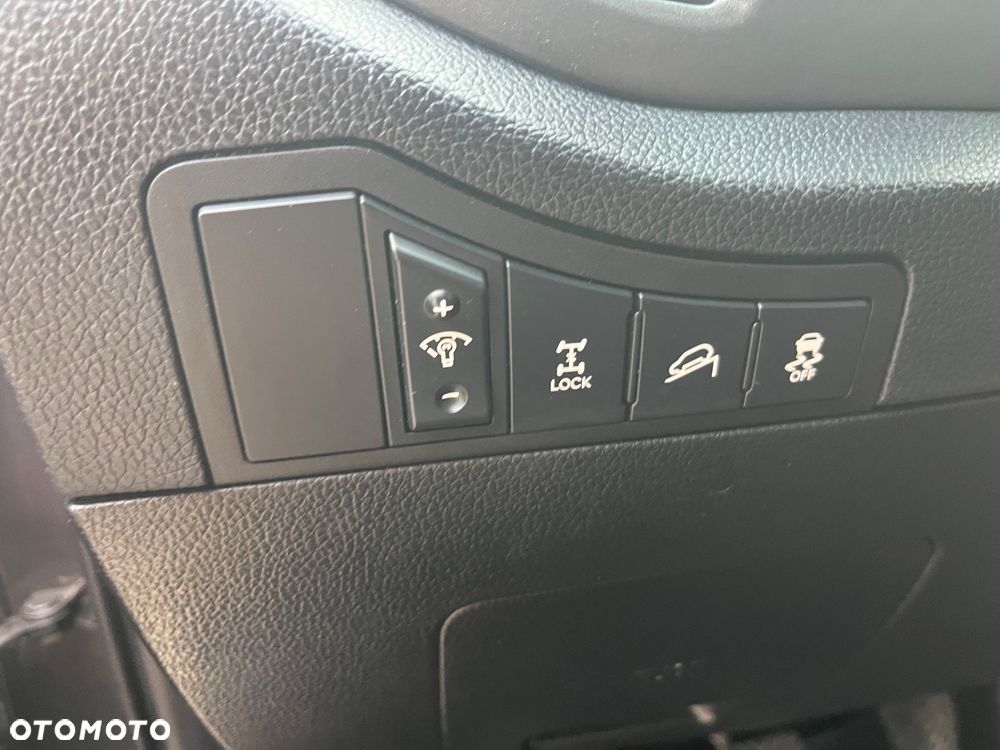 Kia Sportage 2.0 CRDI 4WD Attract - 11