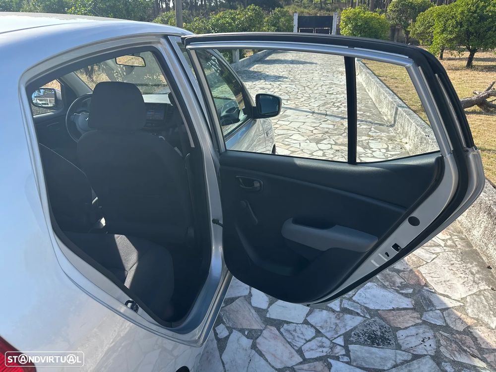 Hyundai i10 1.1 CRDi VGT Style - 27