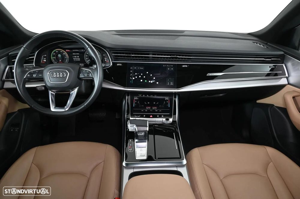 Audi Q8 55 TFSIe quattro Tiptronic - 4