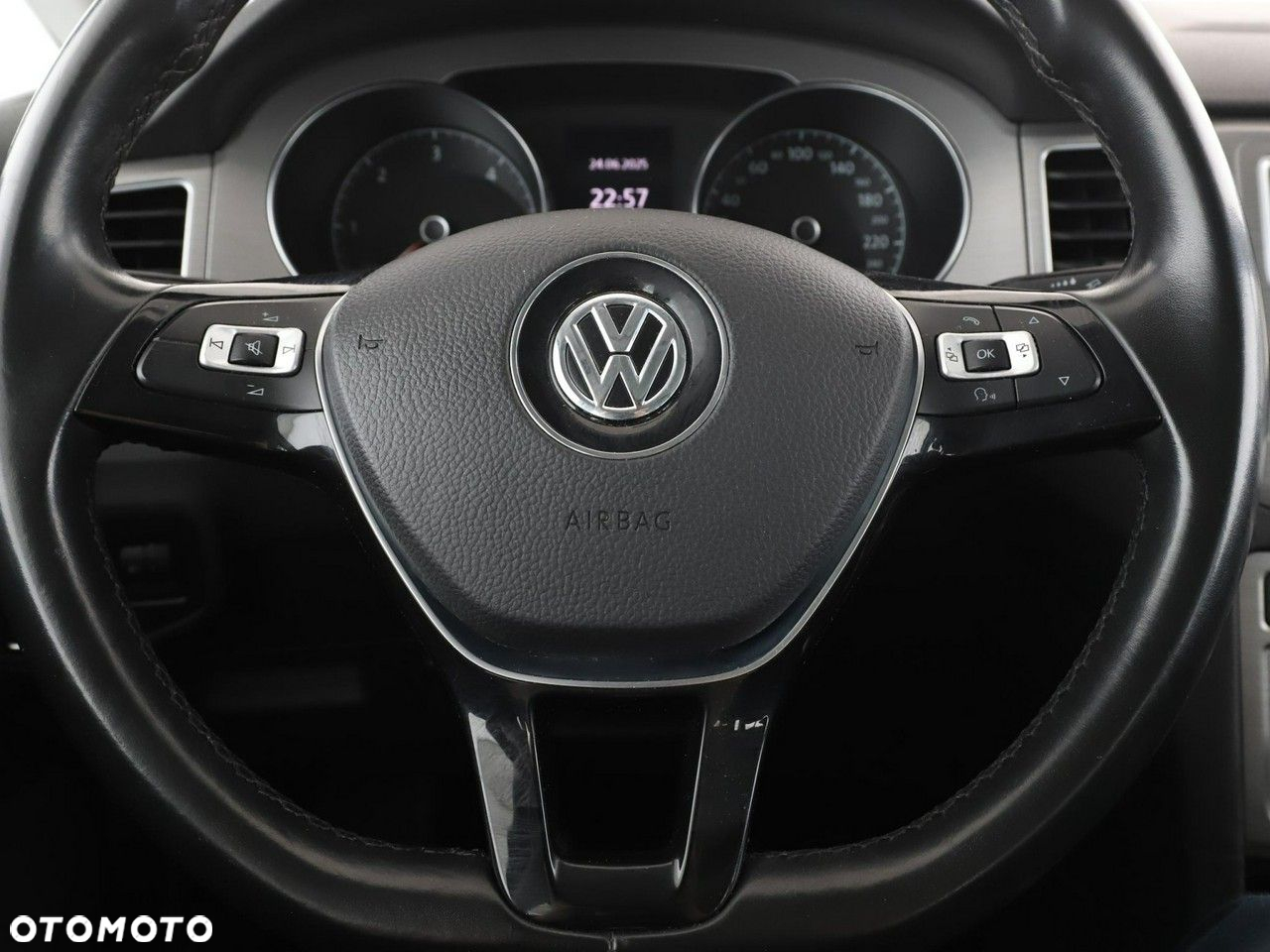 Volkswagen Golf Sportsvan 1.6 TDI BlueMotion Comfortline - 17