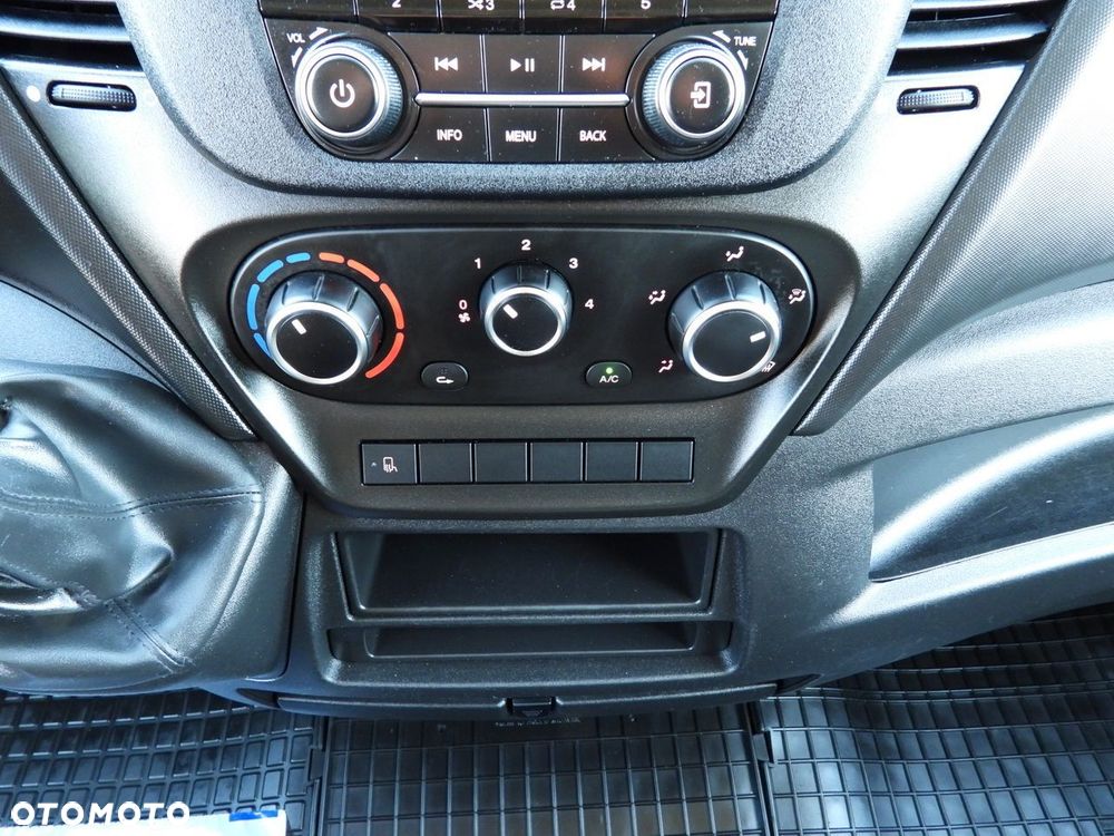Iveco DAILY 50C16 PLANDEKA 10 PALET TEMPOMAT BLIŹNIACZE KOŁA KLIMATYZACJA  160KM - 38