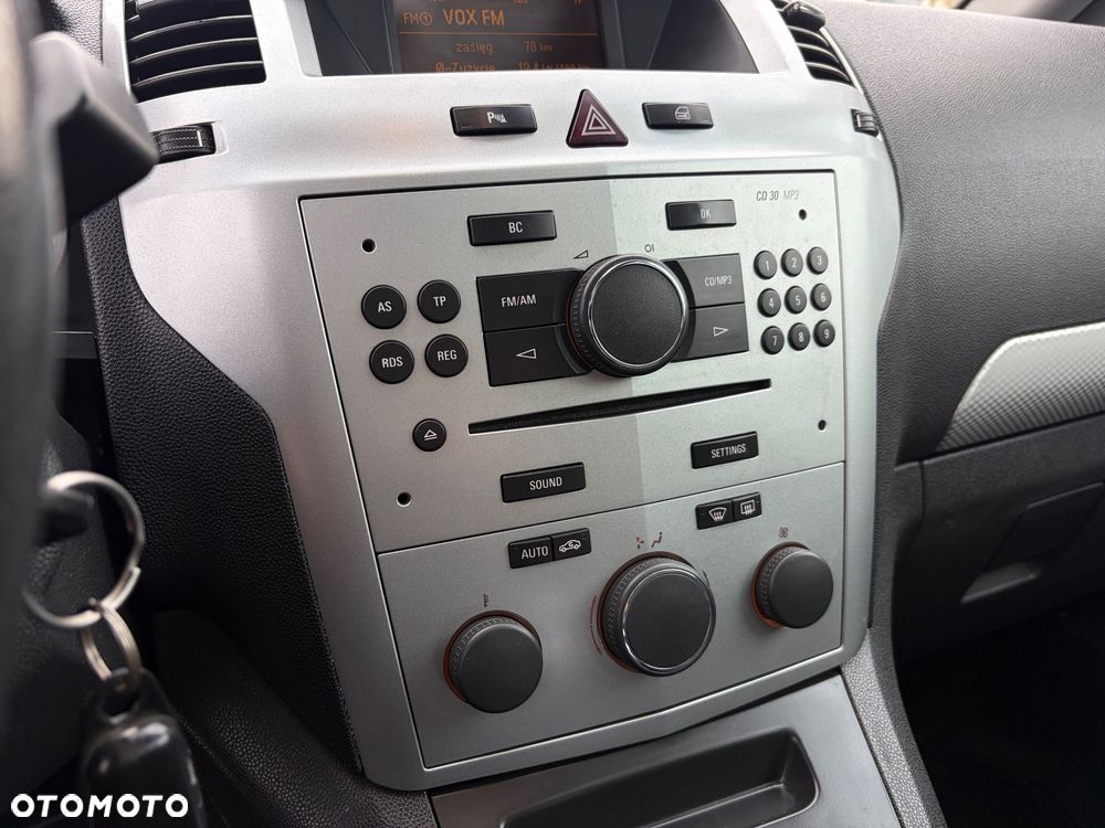 Opel Zafira 1.8 Enjoy - 32