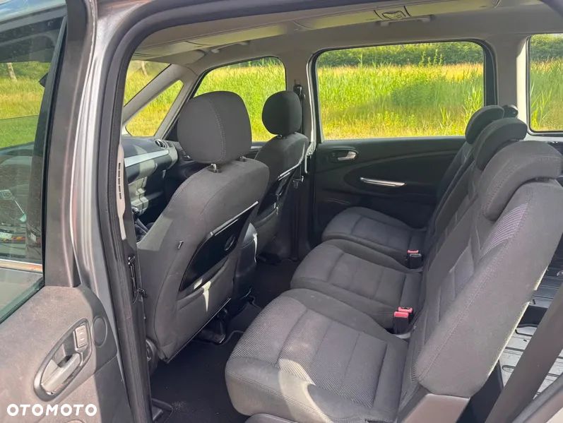 Ford Galaxy 2.0 Ghia - 9