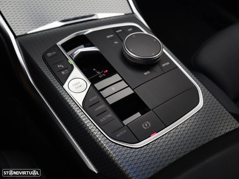 BMW 320 e xDrive Aut. M Sport - 32