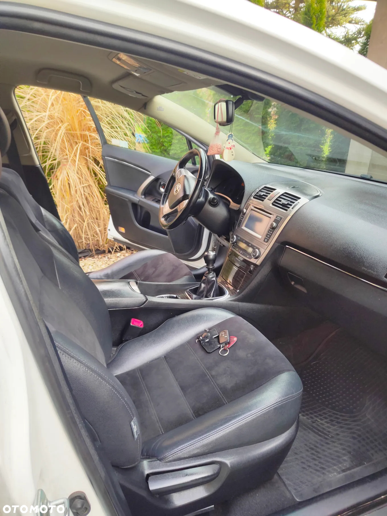 Toyota Avensis 2.0 D-4D Premium - 17