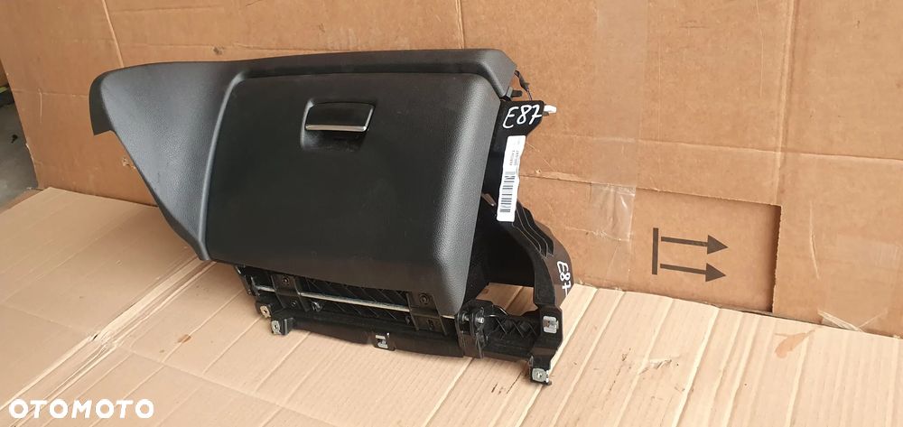 Schowek pasażera BMW I E81 E87 EU 6982563 - 3