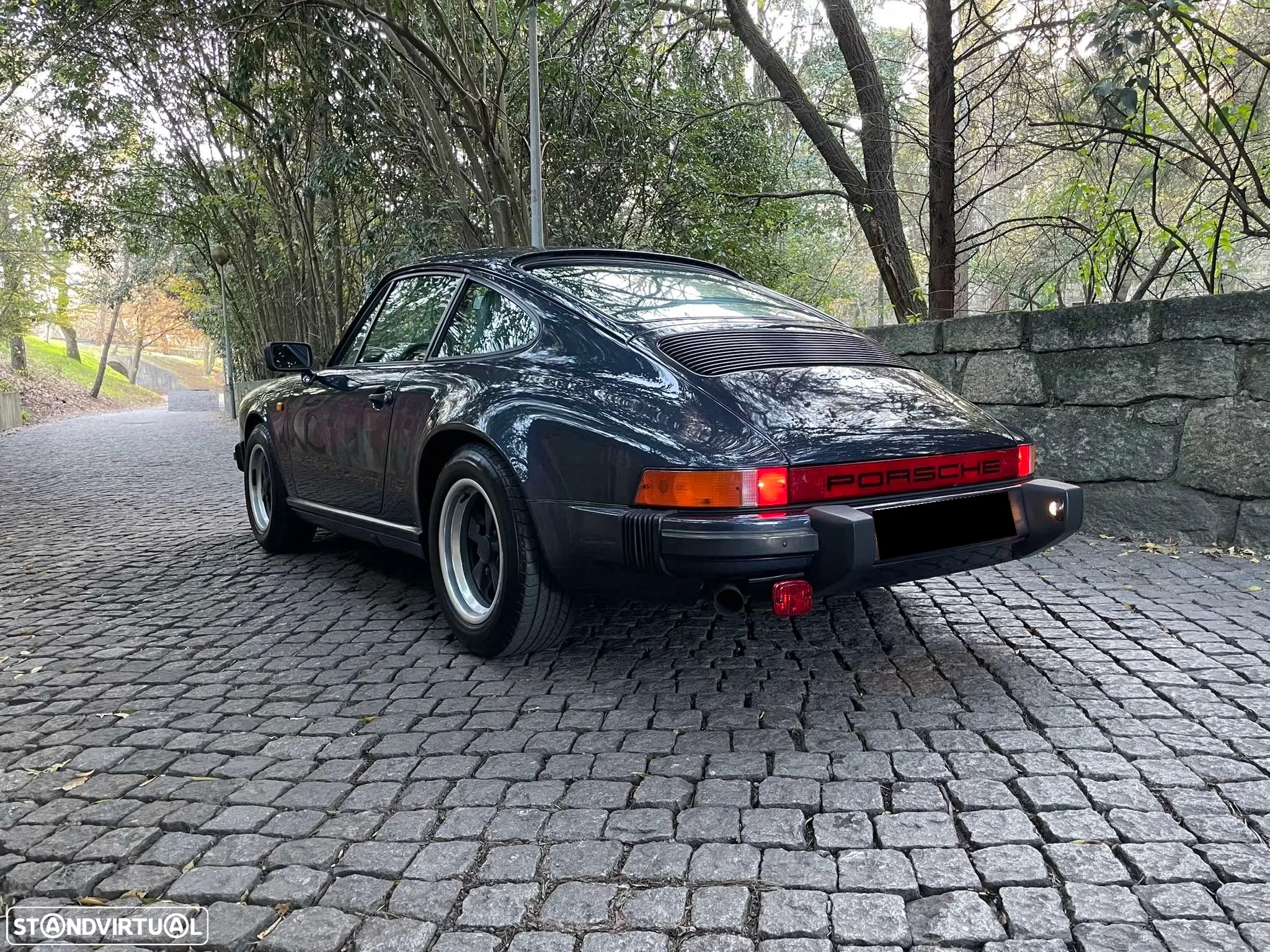 Porsche 911 Série G - 22