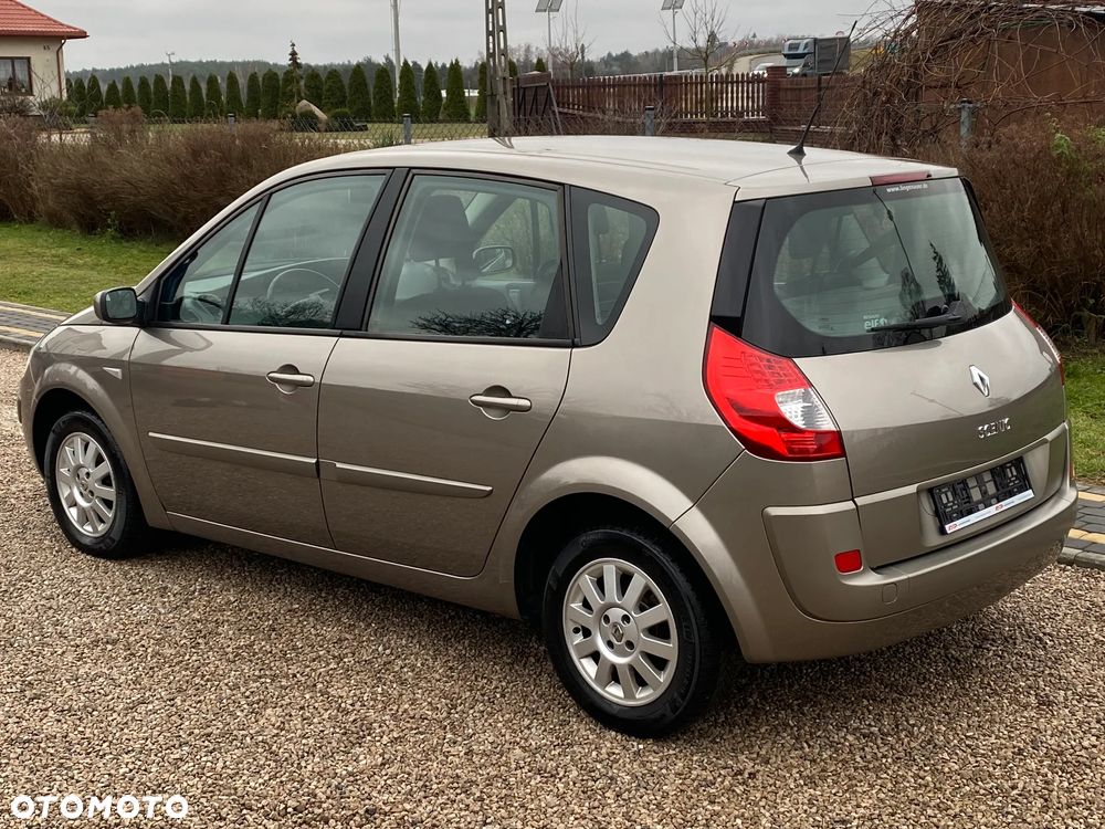 Renault Scenic 1.6 16V Dynamique - 10