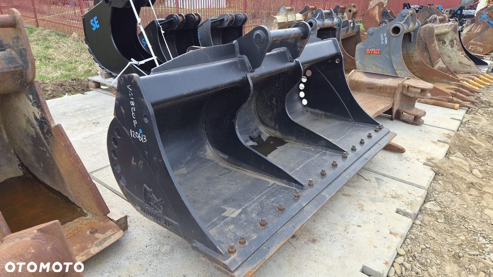 Nowa Łyżka skarpówka Rhinox złącze S70 Volvo 215cm  skarpowa do koparki koparka Volvo Hitachi 200cm 220cm - 1
