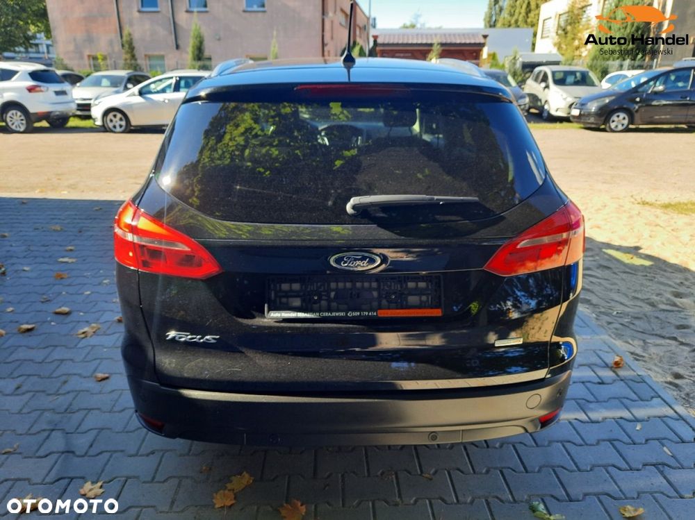 Ford Focus Turnier 1.0 EcoBoost Start-Stopp-System TITANIUM - 10
