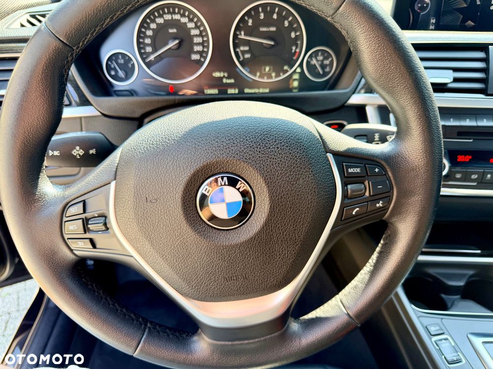 BMW Seria 3 328i xDrive Luxury Line - 21