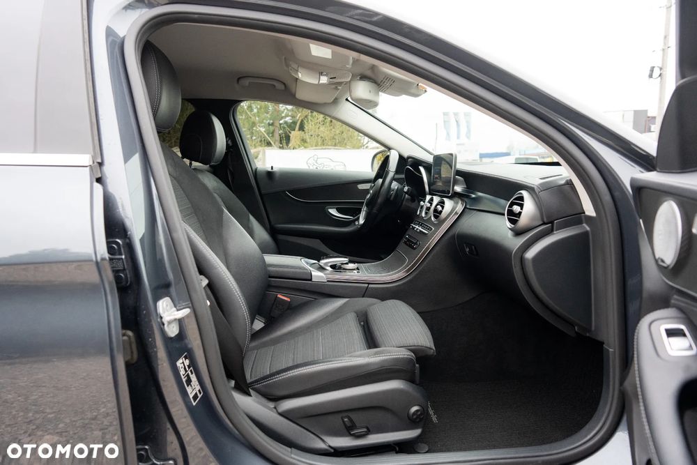 Mercedes-Benz Klasa C 350 e 7G-TRONIC Avantgarde - 21