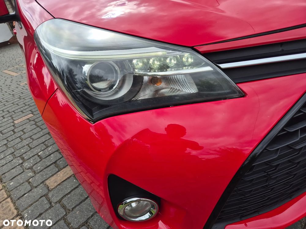 Toyota Yaris 1.33 VVT-i Lounge - 9