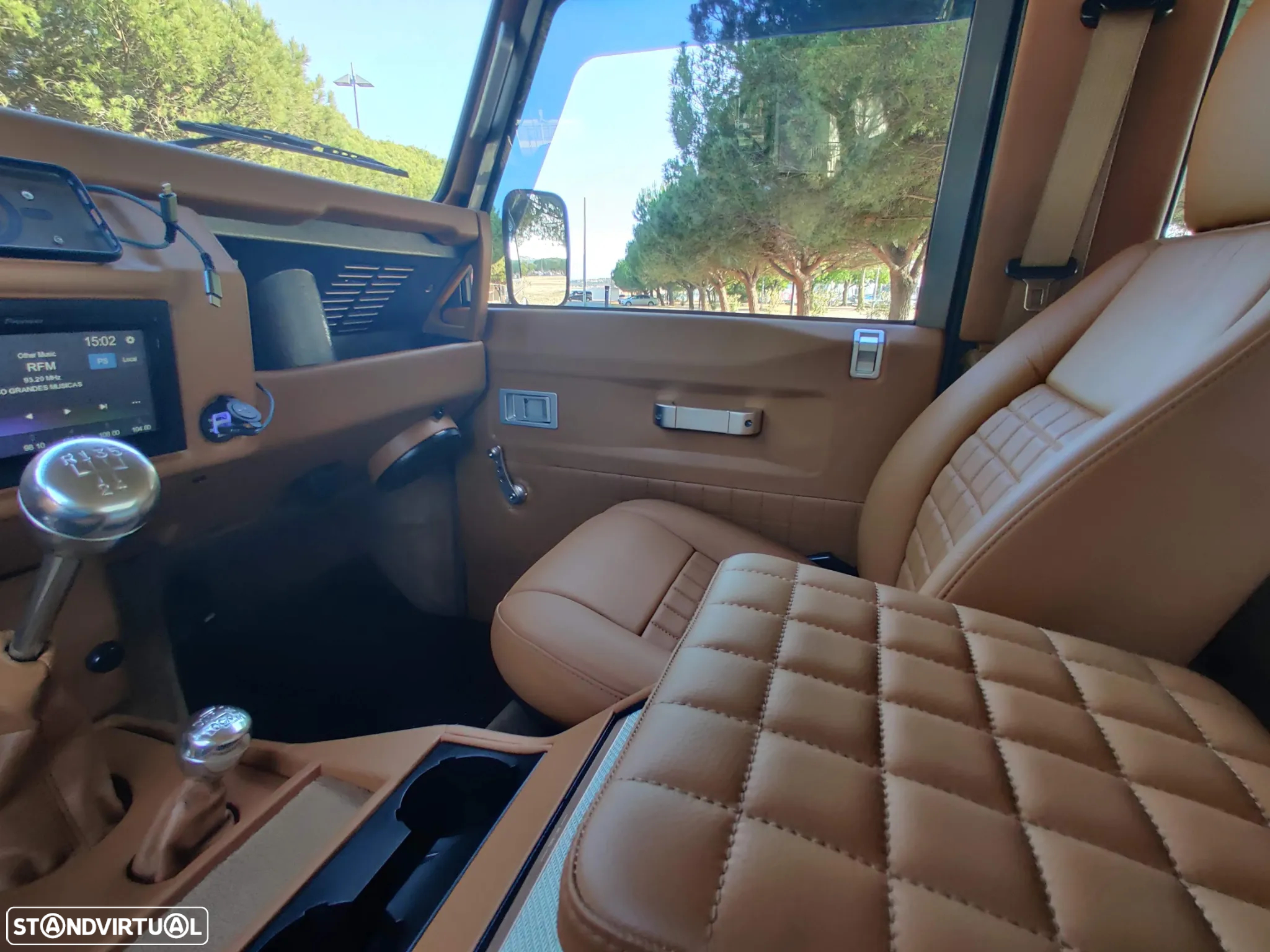 Land Rover Defender 90 2.5 TD5 Metal Top - 24
