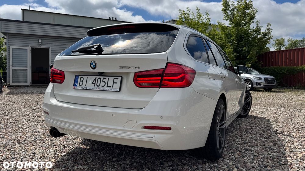 BMW Seria 3 320d Sport Line - 15