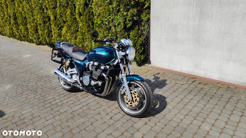 Yamaha XJR - 7