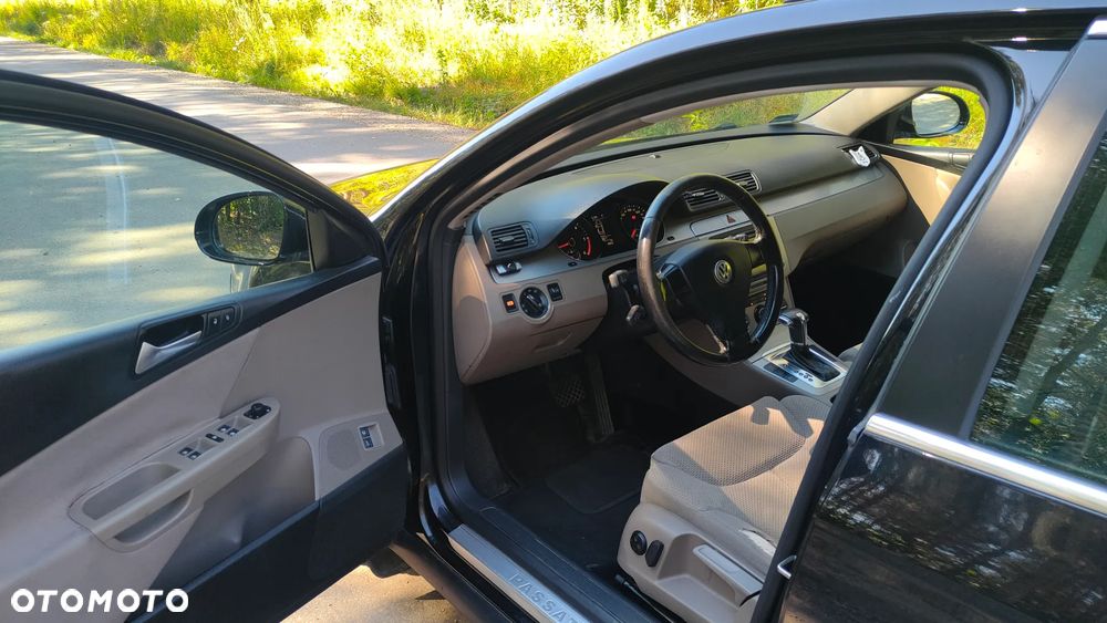 Volkswagen Passat 2.0 TDI DPF Comfortline DSG - 10