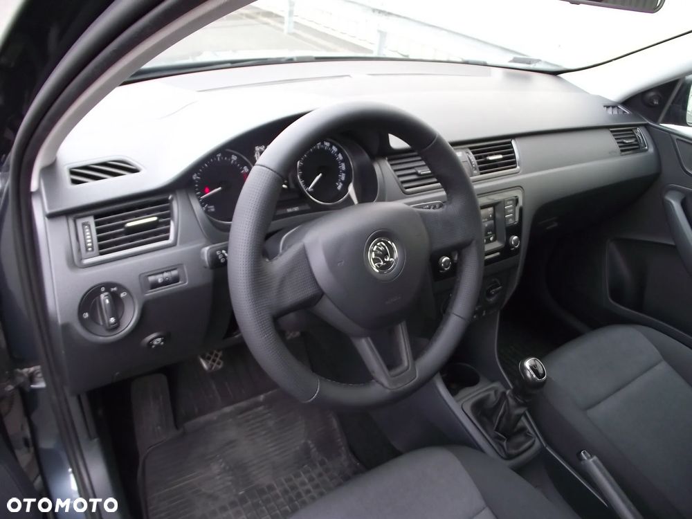 Skoda RAPID 1.2 TSI Ambition - 16