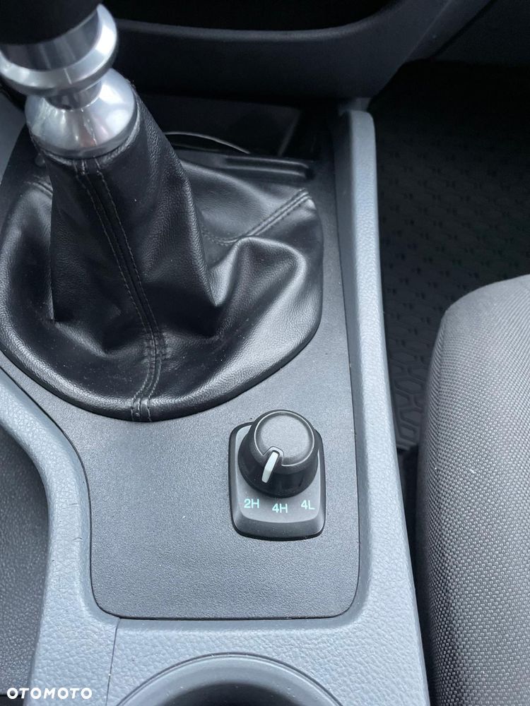 Ford Ranger 2.2 TDCi 4x4 DC XL - 17