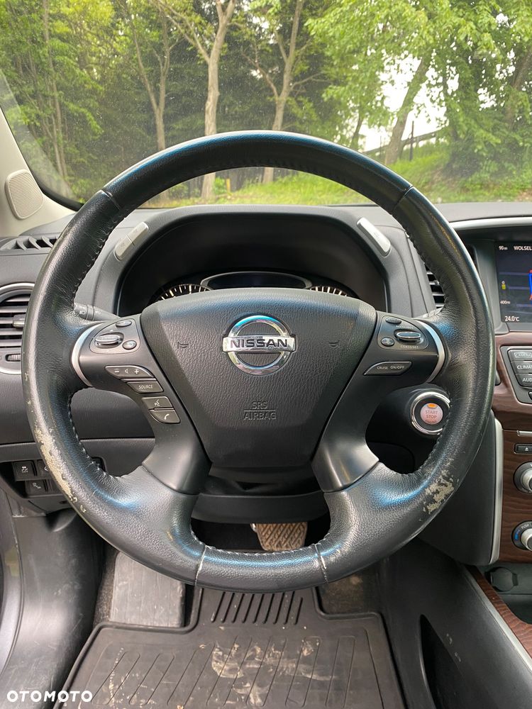 Nissan Pathfinder - 14